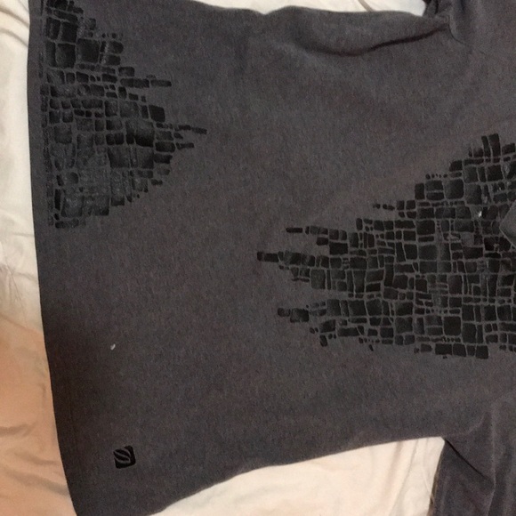 Tee - Picture 2 of 5